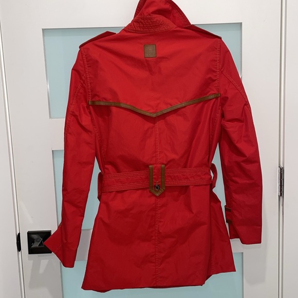 ❤️AS NEW❣️EUC❣️CAROLINA HERRERA❣️CH Short Rain Jacket. Genuine Leather trim. - Picture 6 of 13